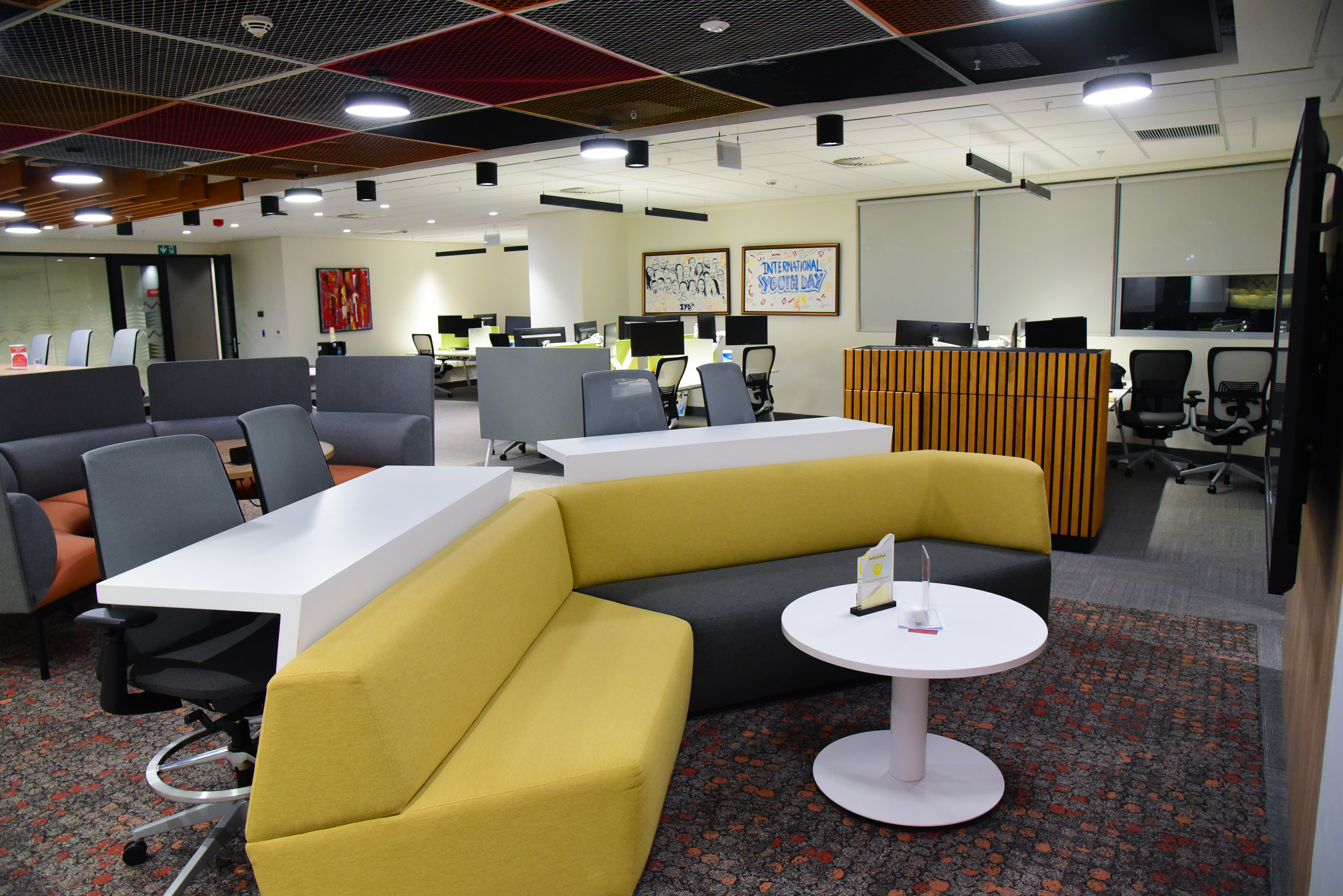 Product comparison background